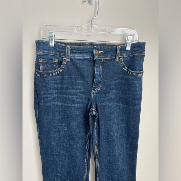 Chicos So Slimming Dark Wash Jeans .5 - Picture 2 of 7